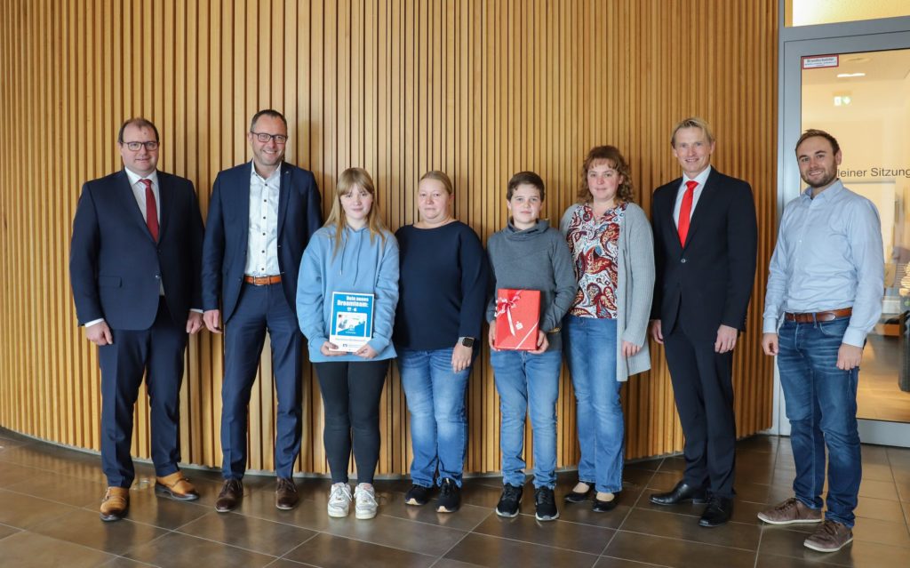Foto-Preisverleihung-Gewinnspiel2-1024x639